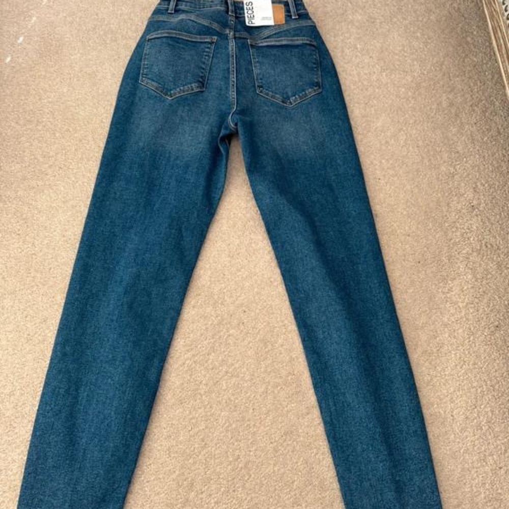 Classic Black GarmentMom fit high waist jeans Pieces XS